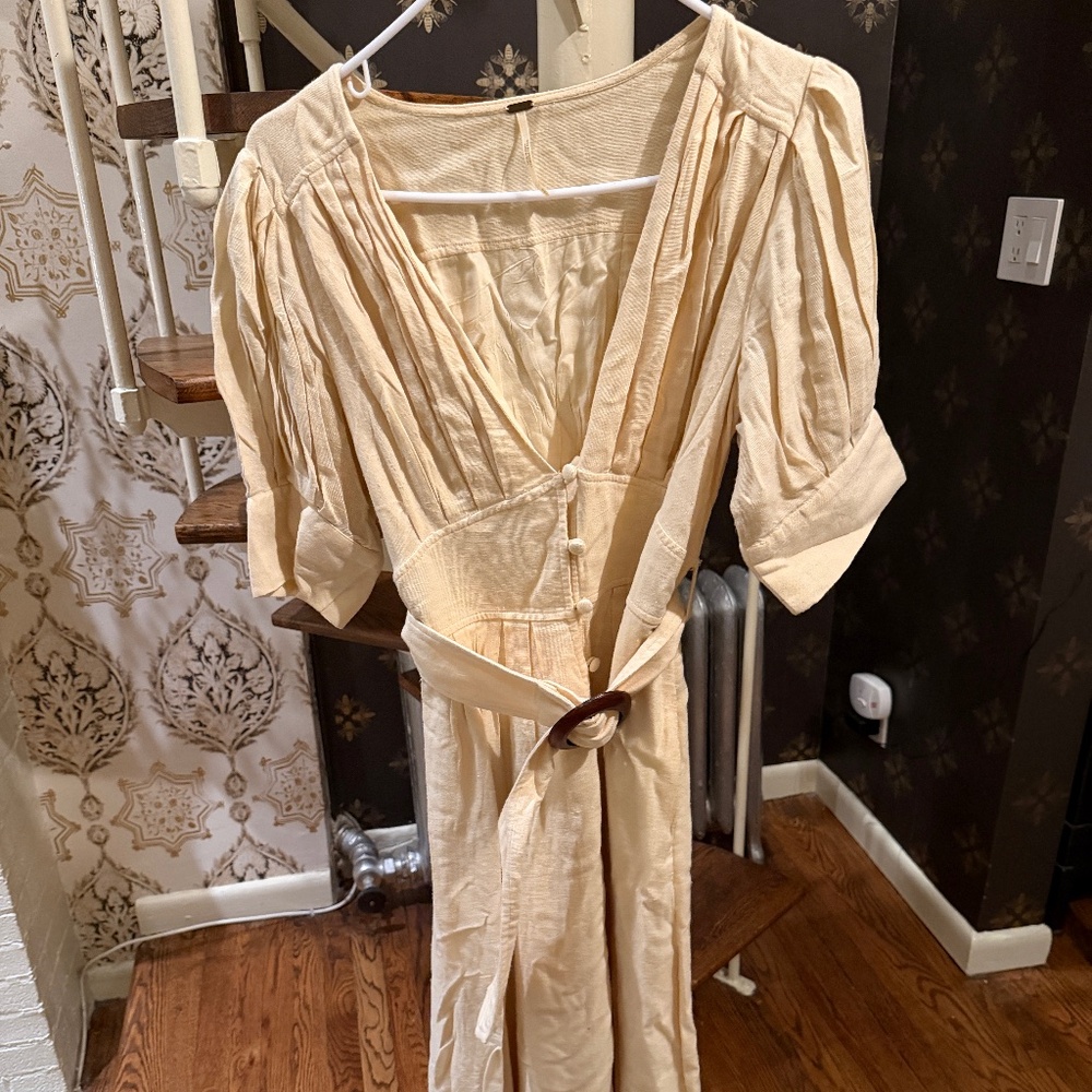 Size Small Free People Midi Cream Dress with Belt